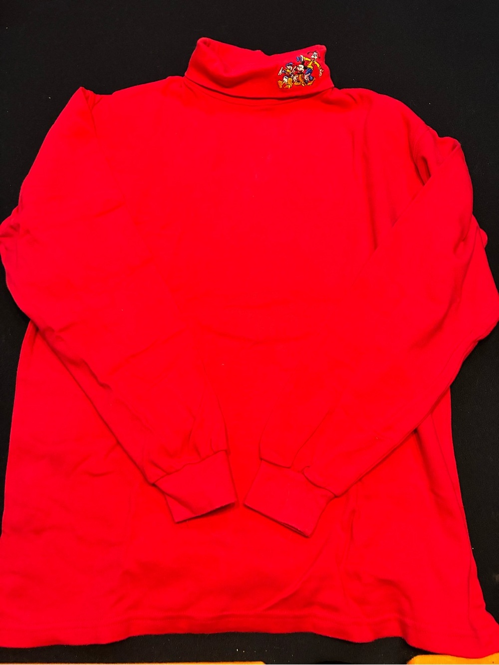 Vintage 90’s Mickey & Co. red turtleneck excellent condition